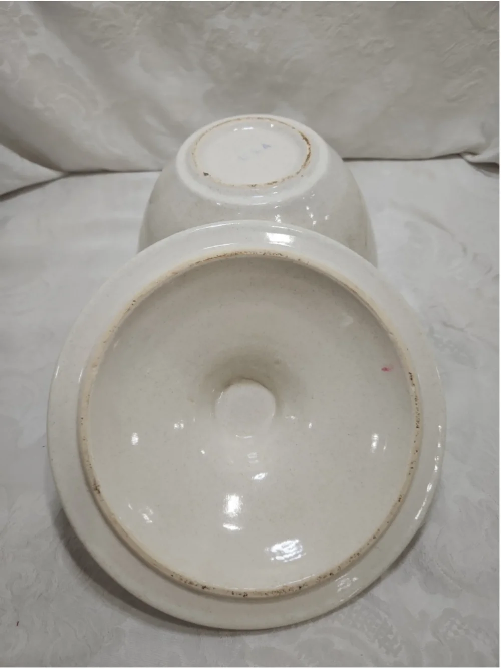 Vtg MCM USA Beige Speckled Covered Baking Dish Bowl 8